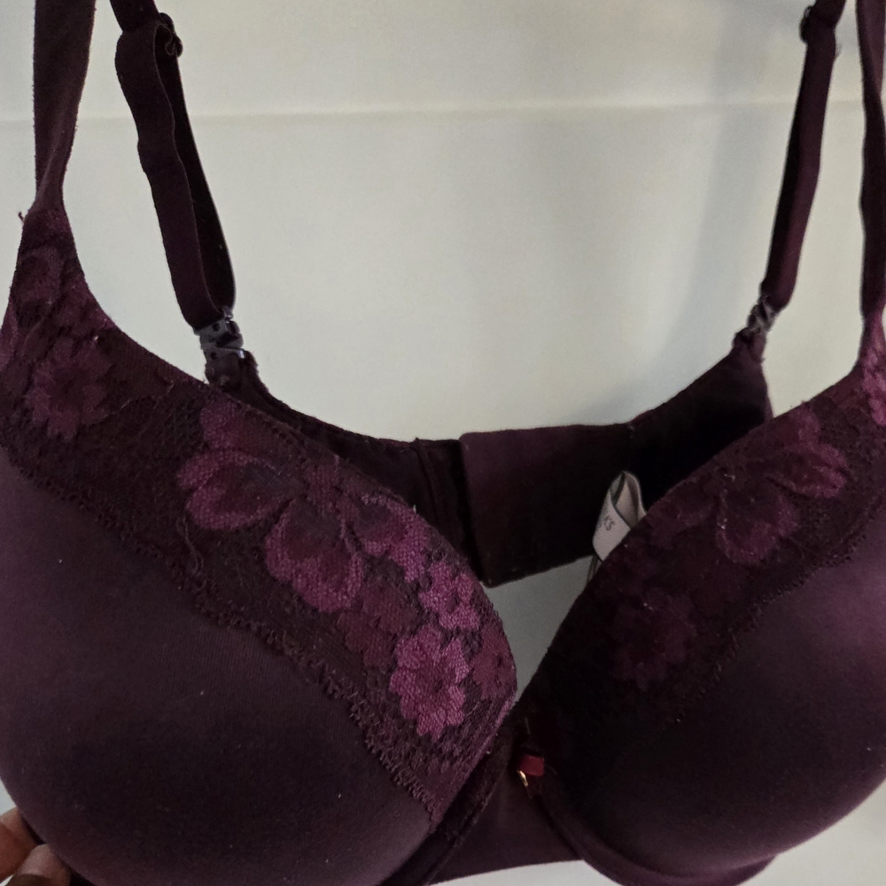Victoria's Secret Bra 34DDD Lacy Push-up Purple Adjustable